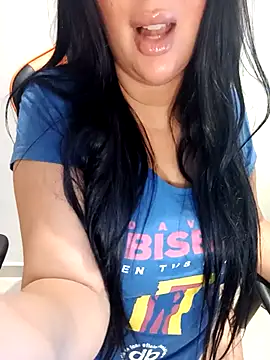 Snapshot of Queen_sousou chatting on 09-26-25, 11:09 Queen sousou online show from 09-26-25, 11:09