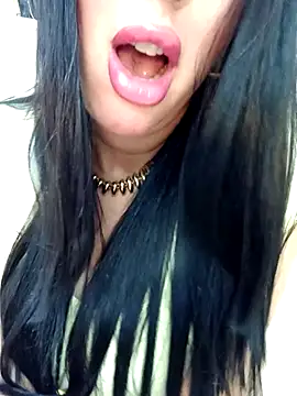 Snapshot of Queen_sousou chatting on 11-07-25, 09:15 Queen sousou online show from 11-07-25, 09:15