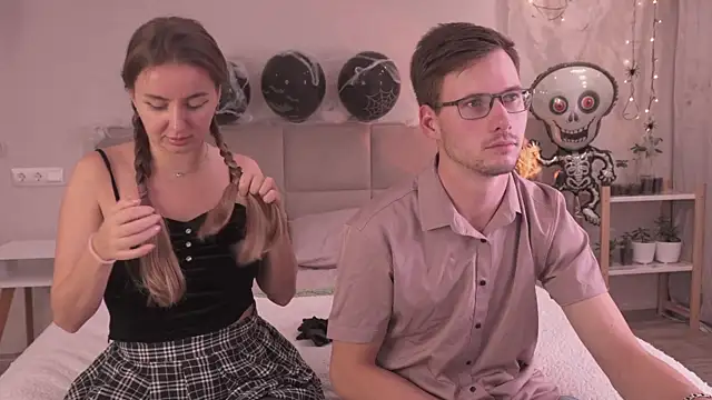 FluffyHat online show from 10-25-25, 04:46