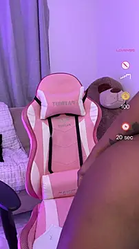 Snapshot of Vane_Rossee chatting on 02-12-25, 02:03 Vane Rossee online show from 02-12-25, 02:03