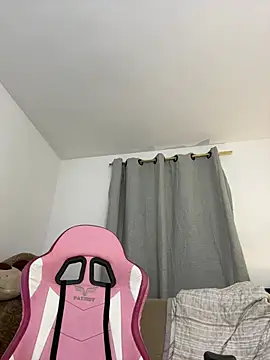 Snapshot of Vane_Rossee chatting on 02-18-25, 02:49 Vane Rossee online show from 02-18-25, 02:49