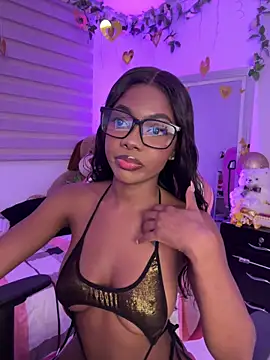 Snapshot of Vane_Rossee chatting on 02-11-26, 12:15 Vane Rossee online show from 02-11-26, 12:15