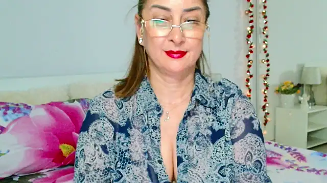 Tyana40 online show from 05-15-26, 11:01