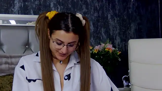 Snapshot of NicolePlay chatting on 12-11-24, 08:26 NicolePlay online show from 12-11-24, 08:26