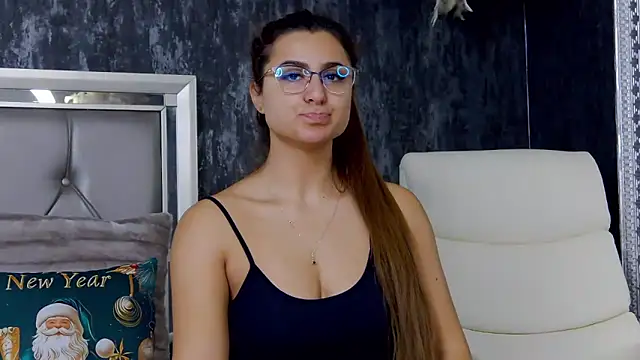 Snapshot of NicolePlay chatting on 01-04-25, 05:48 NicolePlay online show from 01-04-25, 05:48