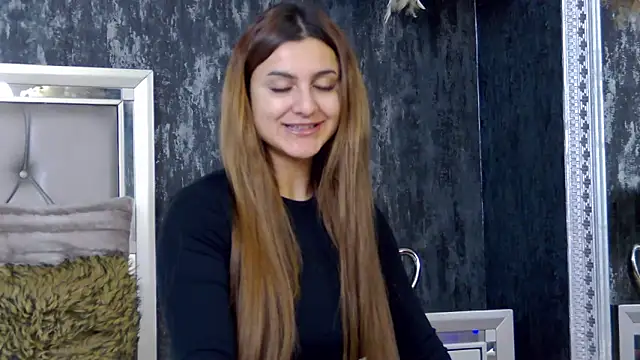 Snapshot of NicolePlay chatting on 01-10-25, 05:37 NicolePlay online show from 01-10-25, 05:37