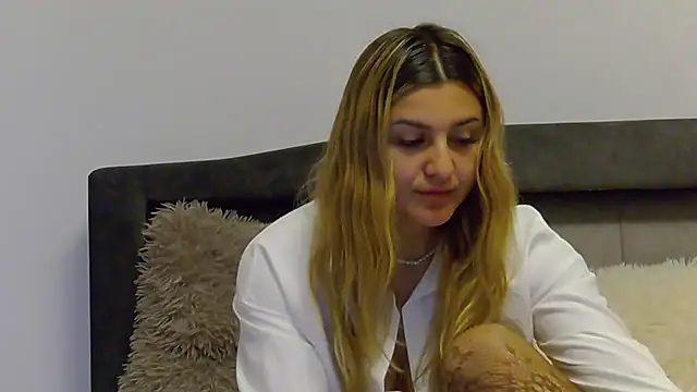 NicolePlay online show from 04-10-26, 04:50