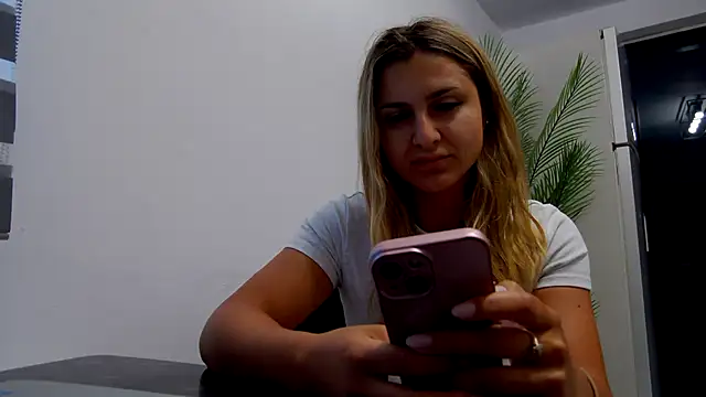 NicolePlay online show from 07-06-26, 03:03