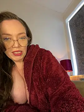 Snapshot of FemDom_RubyKnightXXO chatting on 05-20-26, 02:45 FemDom RubyKnightXXO online show from 05-20-26, 02:45