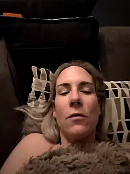 NaomiAndFriends online show from 12-02-25, 05:24