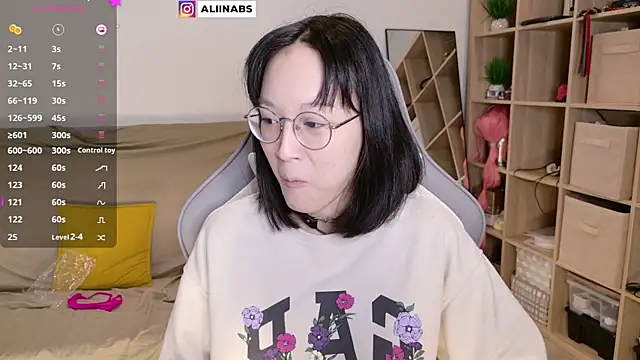 aliiiiiina online show from 03-20-25, 10:29