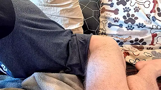 Snapshot of pyrowuff chatting on 01-05-25, 06:35 pyrowuff online show from 01-05-25, 06:35