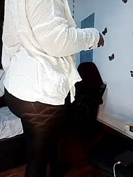 Snapshot of sharom_smith1 chatting on 09-23-25, 11:30 sharom smith1 online show from 09-23-25, 11:30