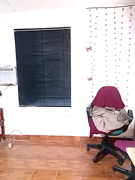 Snapshot of sharom_smith1 chatting on 01-13-26, 11:32 sharom smith1 online show from 01-13-26, 11:32