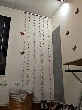 sharom smith1 online show from 04-10-26, 07:18