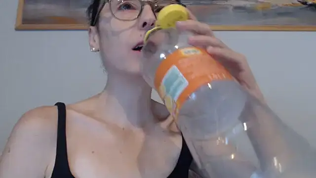 cleophee online show from 09-19-25, 05:53