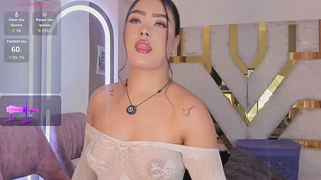 sophy champagne online show from 03-12-26, 12:06