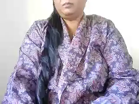 Snapshot of IndianDelia chatting on 05-02-26, 05:45 IndianDelia online show from 05-02-26, 05:45