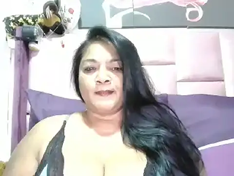 Snapshot of IndianDelia chatting on 05-05-26, 03:58 IndianDelia online show from 05-05-26, 03:58
