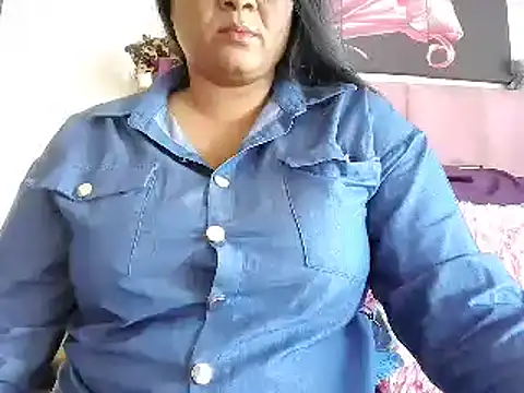 Snapshot of IndianDelia chatting on 05-22-26, 12:33 IndianDelia online show from 05-22-26, 12:33