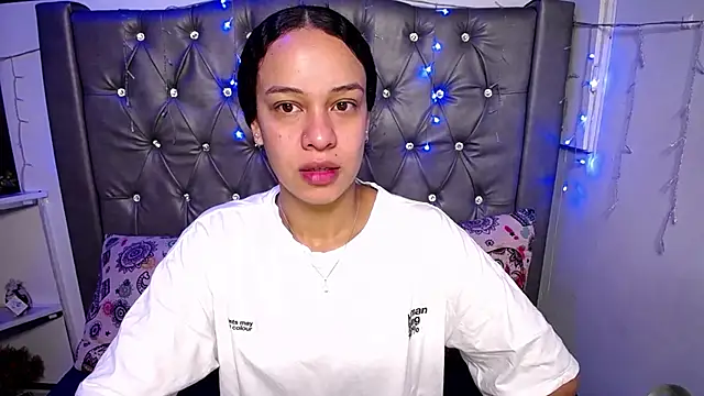 LAILAGUMMY online show from 02-12-25, 12:22