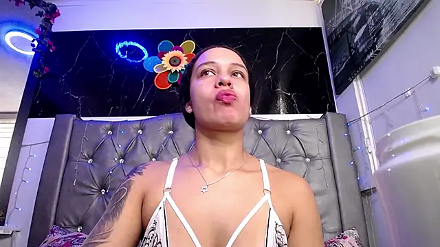 LAILAGUMMY online show from 02-28-25, 03:15