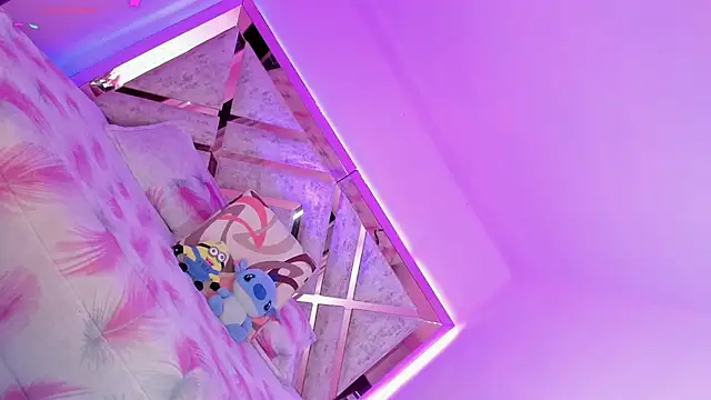 Snapshot of anapuala_sexxx chatting on 03-20-25, 04:18 anapuala sexxx online show from 03-20-25, 04:18