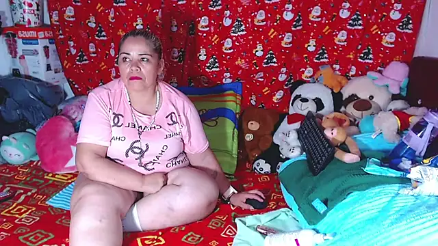 Snapshot of estrellita_fugaz16x chatting on 05-14-26, 03:46 estrellita fugaz16x online show from 05-14-26, 03:46
