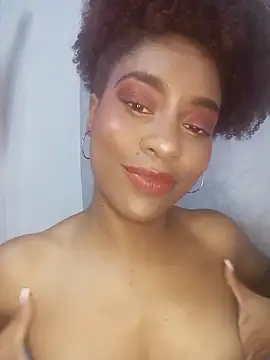 thaimy  online show from 11-28-25, 02:25