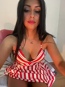 Snapshot of sweetAli_ chatting on 03-01-25, 09:51 sweetAli online show from 03-01-25, 09:51