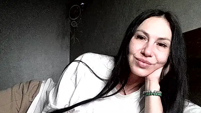 JulianaGold1 online show from 02-12-26, 09:10