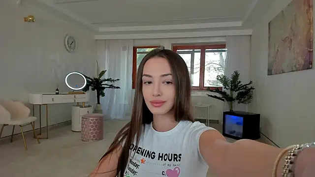 Snapshot of TiffanyHouston_ chatting on 02-13-25, 07:13 TiffanyHouston online show from 02-13-25, 07:13