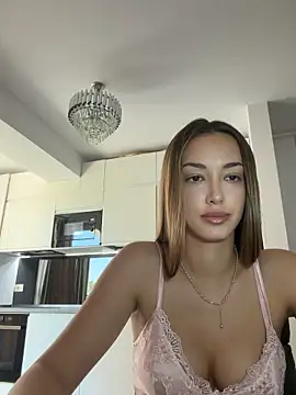 TiffanyHouston  online show from 05-18-26, 10:32