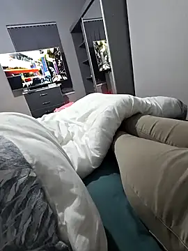 elenaUK online show from 12-23-24, 06:48