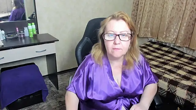 Snapshot of Frau_Marta chatting on 03-21-25, 03:12 Frau Marta online show from 03-21-25, 03:12