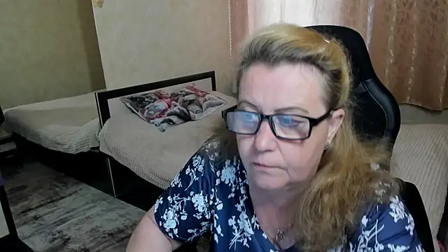 Frau Marta online show from 05-22-26, 11:27