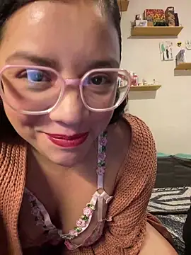 Vivi Kvsh online show from 03-26-26, 07:14