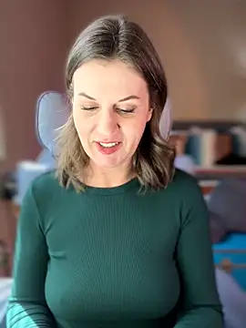 MaiseKnox online show from 03-14-26, 06:02