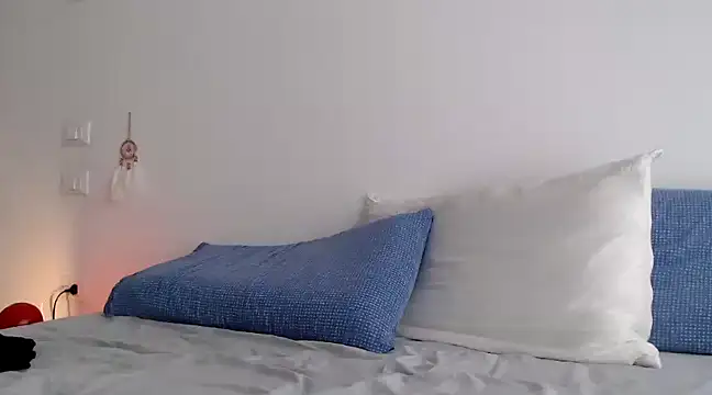 Snapshot of LadyJoanX chatting on 01-12-25, 10:02 LadyJoanX online show from 01-12-25, 10:02