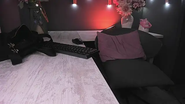 veronicafalcon online show from 06-04-26, 06:36