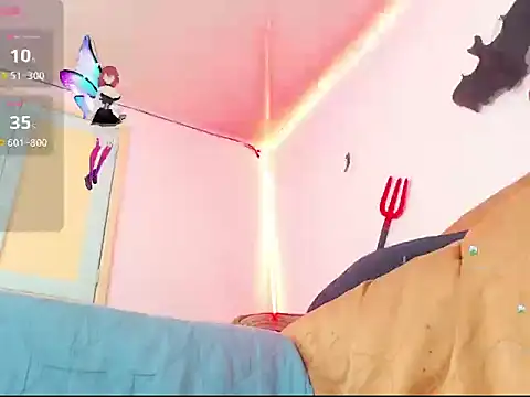 Snapshot of Sunshinee- chatting on 10-06-25, 02:09 Sunshinee- online show from 10-06-25, 02:09