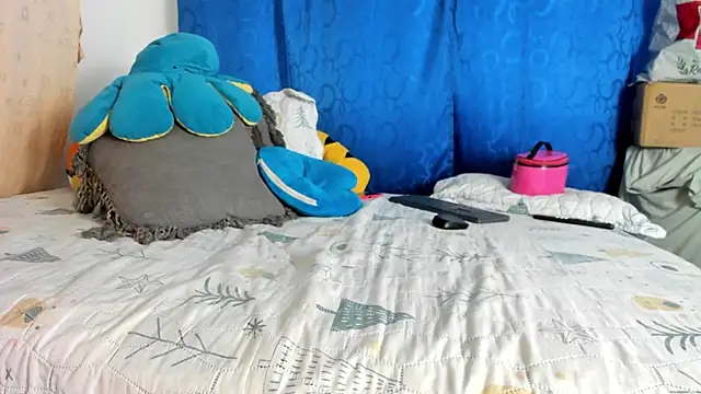 Snapshot of BlowMommy_ chatting on 02-22-26, 12:15 BlowMommy online show from 02-22-26, 12:15