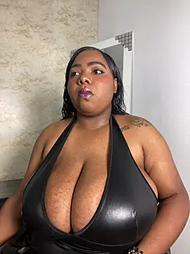 Snapshot of angelGgold chatting on 04-30-26, 12:33 angelGgold online show from 04-30-26, 12:33