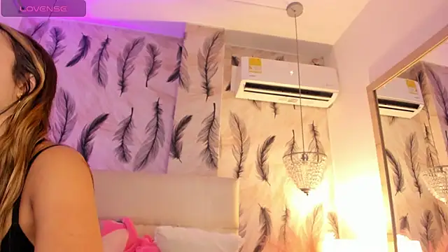 Snapshot of Vivi_prinncess chatting on 02-10-26, 11:09 Vivi prinncess online show from 02-10-26, 11:09