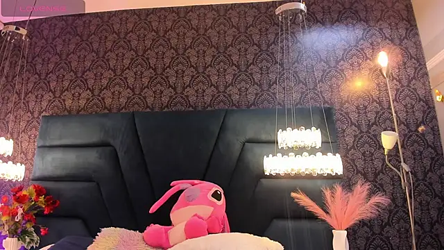 Snapshot of Vivi_prinncess chatting on 05-21-26, 12:06 Vivi prinncess online show from 05-21-26, 12:06