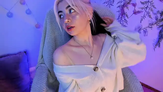 Sammysammy  online show from 12-29-24, 08:00