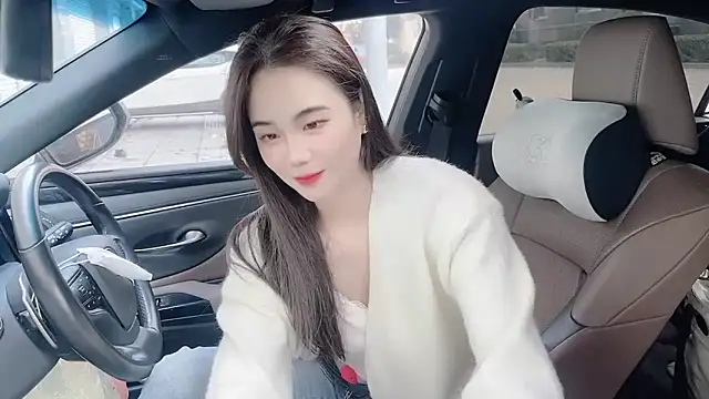 Snapshot of orla2021 chatting on 11-15-25, 12:52 orla2021 online show from 11-15-25, 12:52