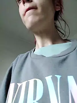 Snapshot of JoLeNe27 chatting on 04-24-26, 04:20 JoLeNe27 online show from 04-24-26, 04:20