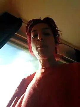 Snapshot of JoLeNe27 chatting on 05-05-26, 04:31 JoLeNe27 online show from 05-05-26, 04:31
