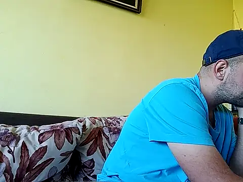 Snapshot of Flakka95 chatting on 10-04-25, 11:52 Flakka95 online show from 10-04-25, 11:52